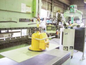 thiet bi nang ha hut chan khong qsd 300